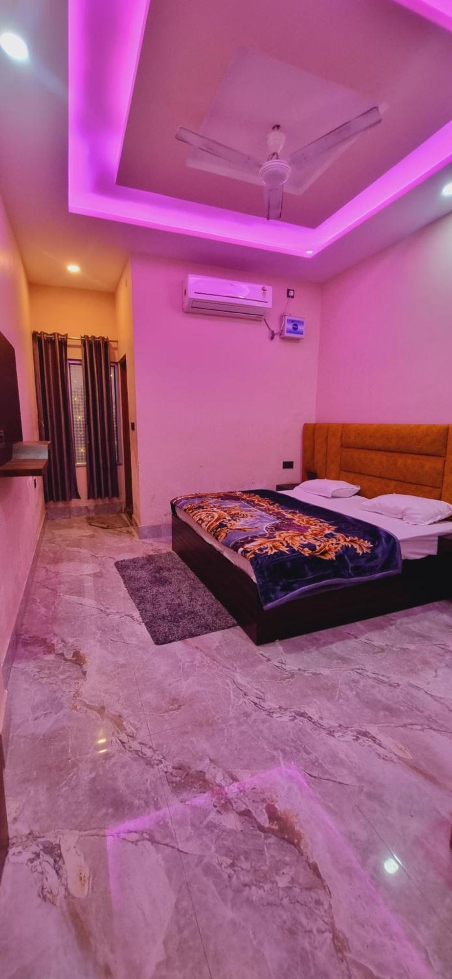 Surya Palace Ayodhya Экстерьер фото