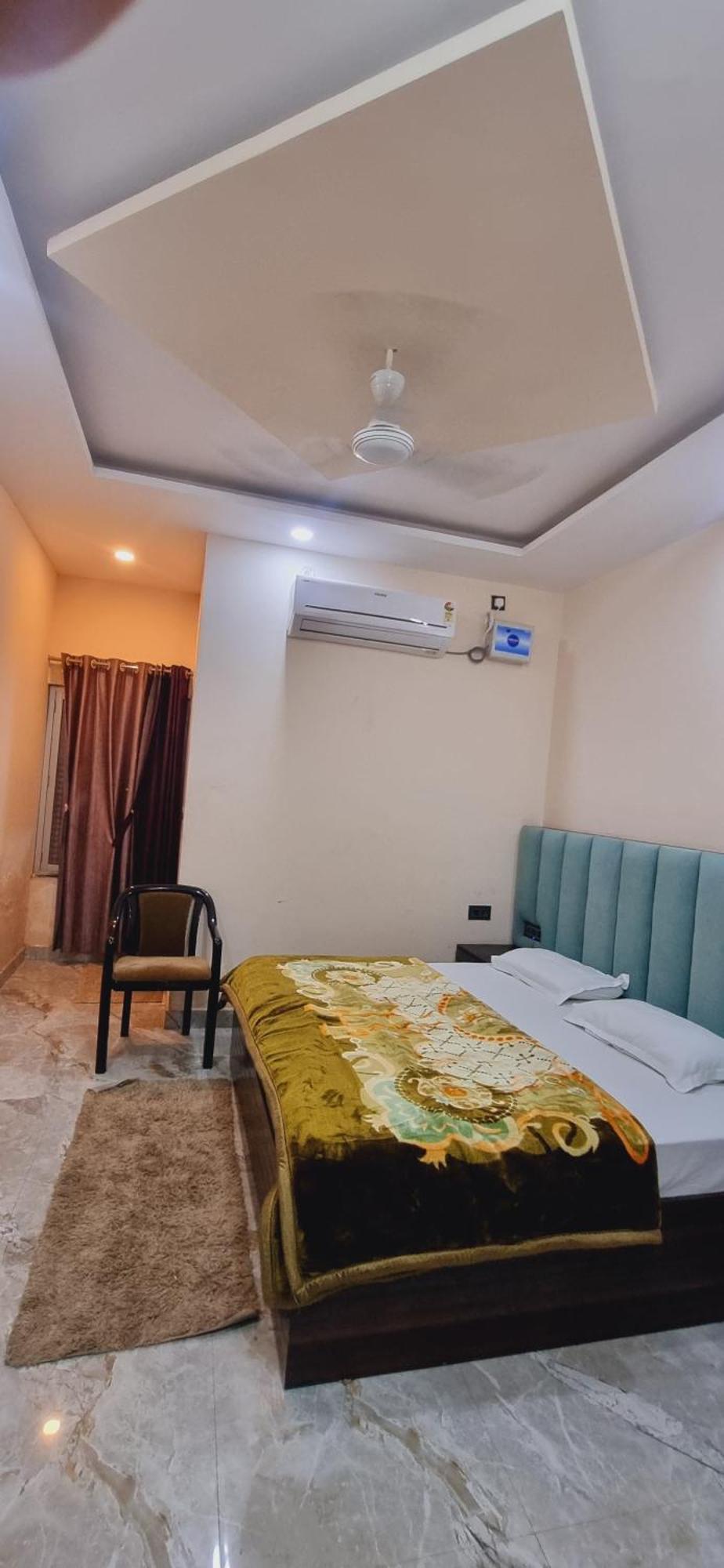 Surya Palace Ayodhya Экстерьер фото